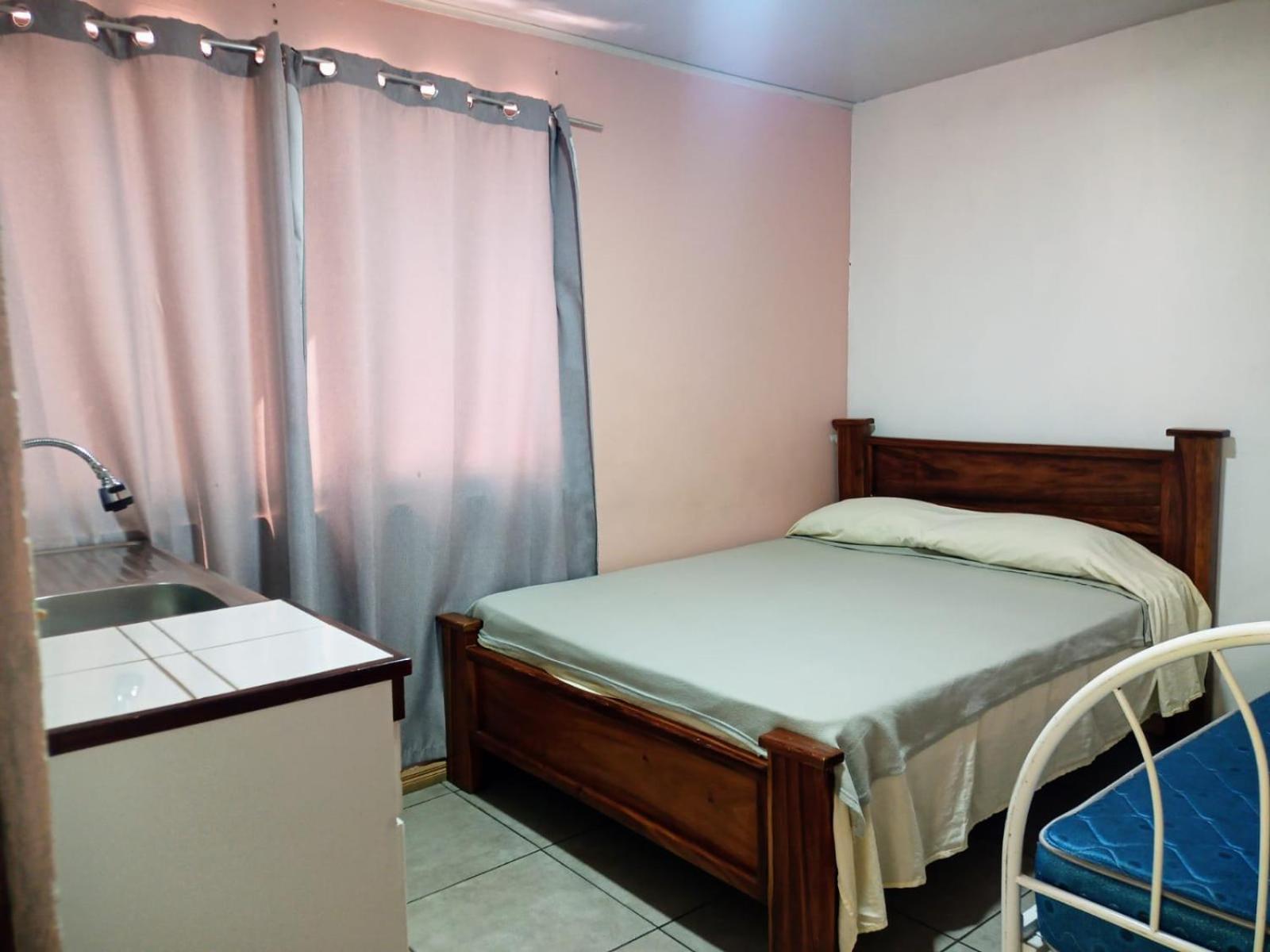 Hogar Tico-Estadounidense Cerca De Aeropuerto Alajuela Eksteriør billede